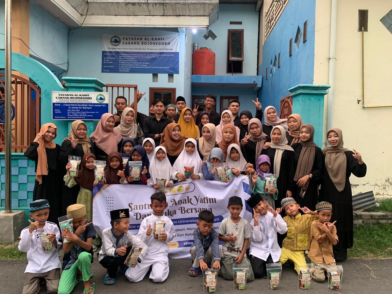 Santunan Anak Yatim, Berbagi Kebahagiaan di Penghujung Ramadan